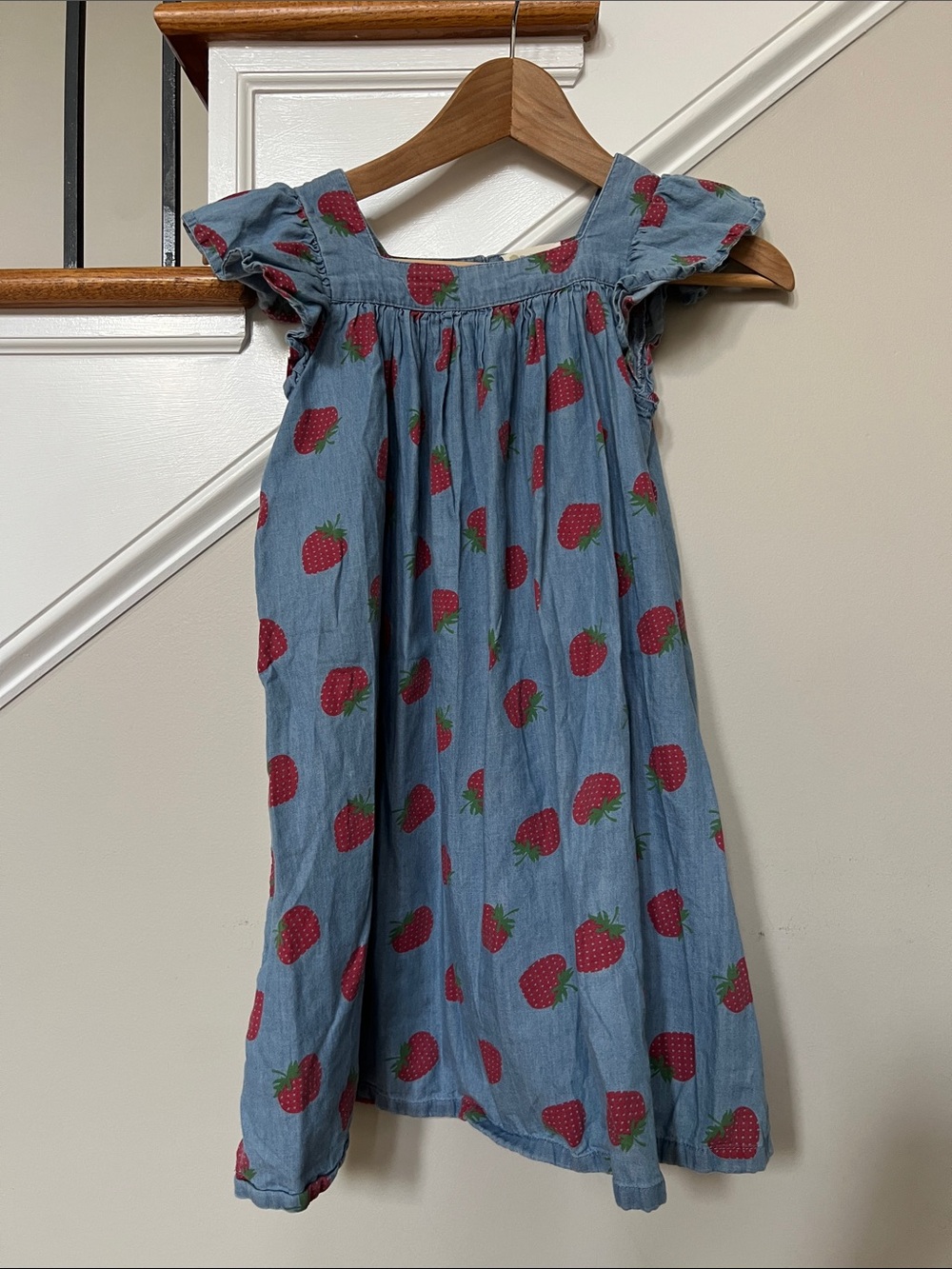 Tucker + Tate Denim Dress Strawberries Flutter Sleeves 100% Cotton Girls 8